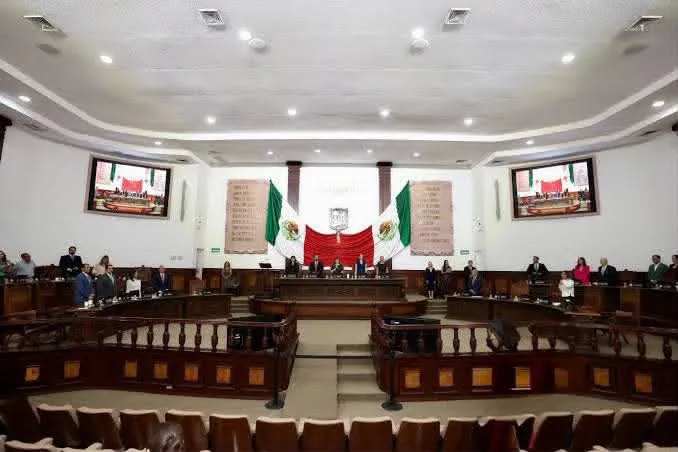 Buscan prevenir suicidios desde las escuelas en Coahuila