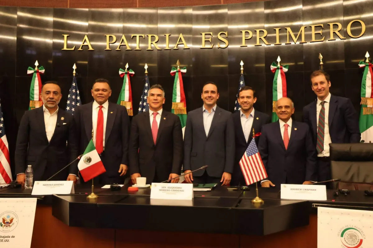 Manolo Jiménez lleva Modelo Coahuila de seguridad en el Senado