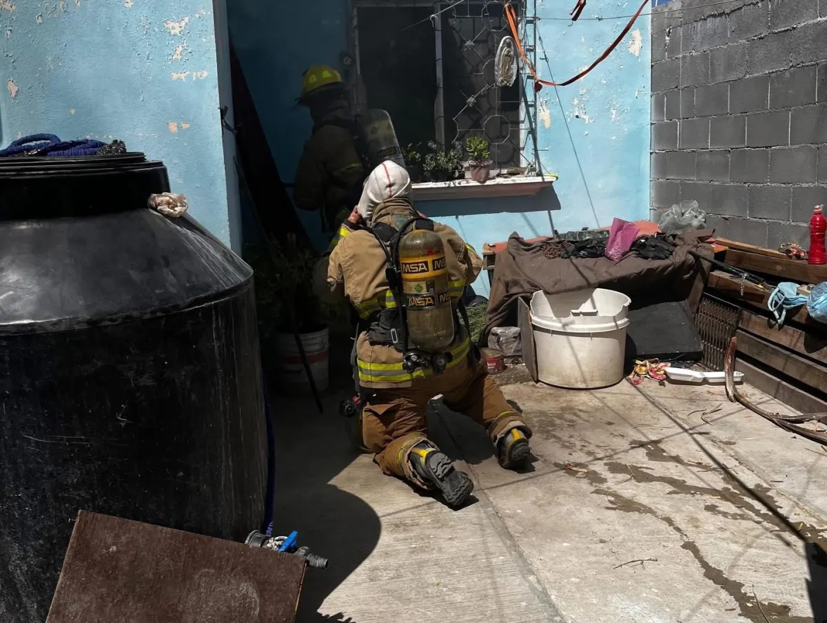 Corto circuito desata incendio en vivienda de Ramos Arizpe