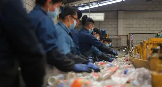 Nuevo León lidera creación de empleo formal y desafía la desaceleración nacional