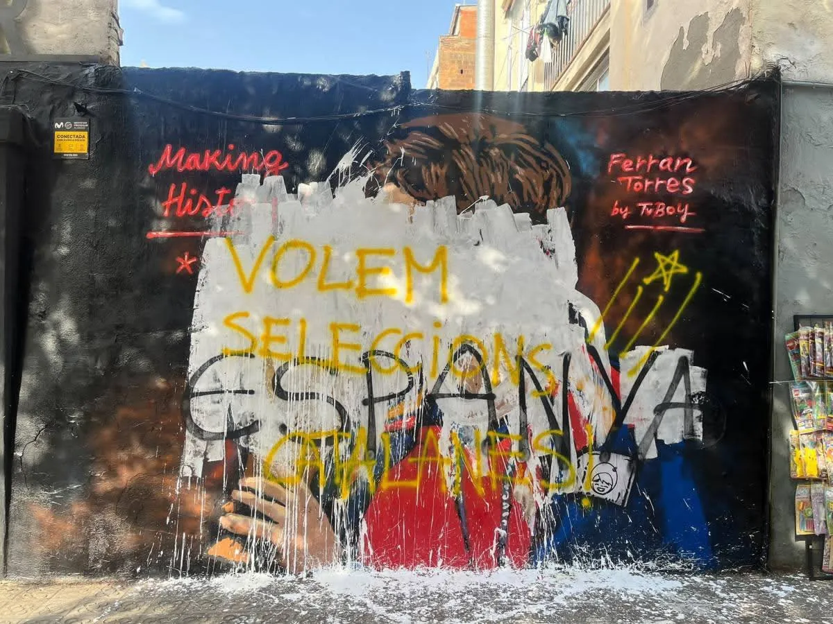 Vandalizan mural de Ferran Torres en Barcelona tras el título de España en el Mundial 2026