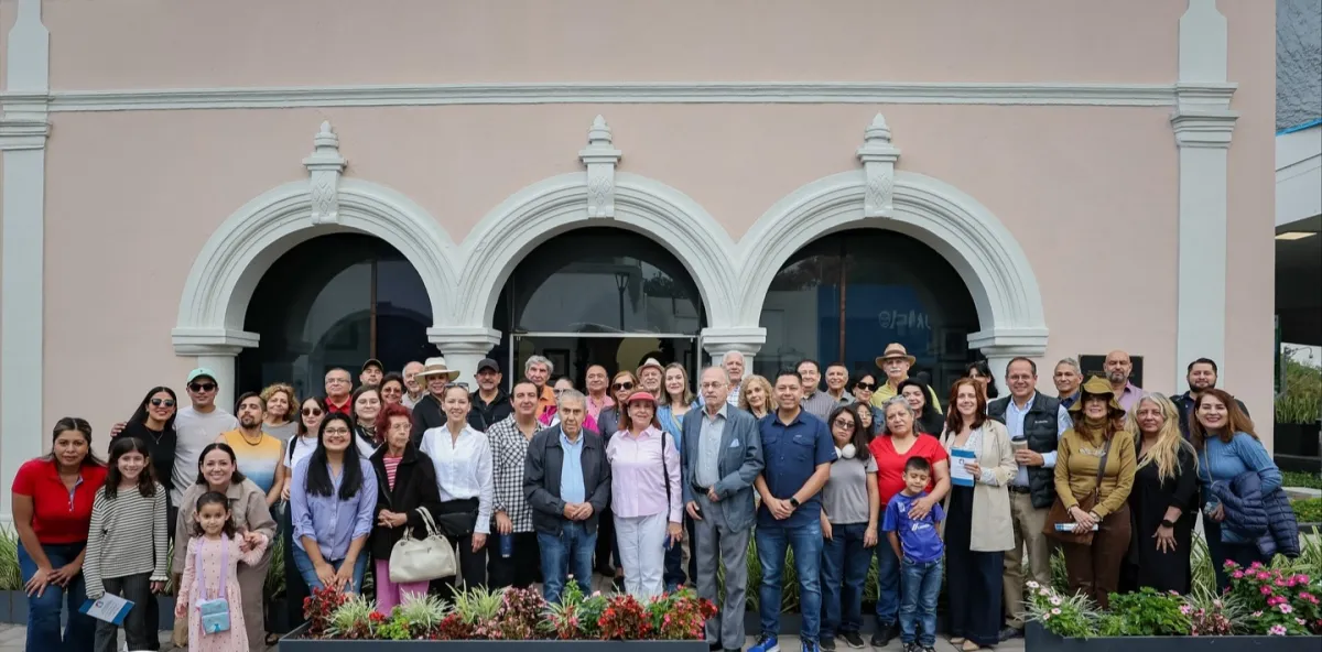 San Pedro realiza recorrido histórico por el Casco Urbano en conmemoración de la Hacienda Los Nogales
