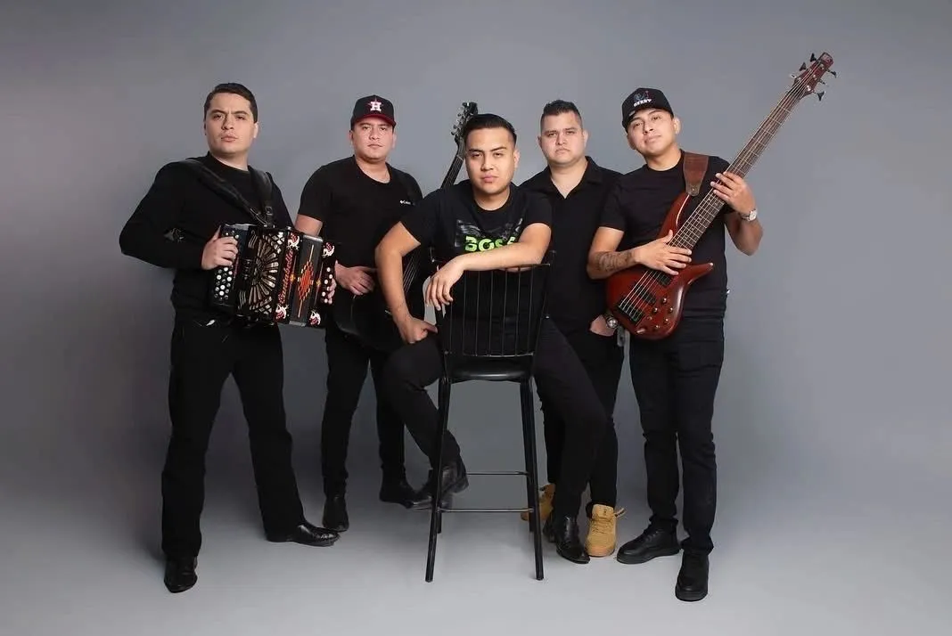 Localizan con vida a Los Juniors de Monterrey; ya están con sus familias