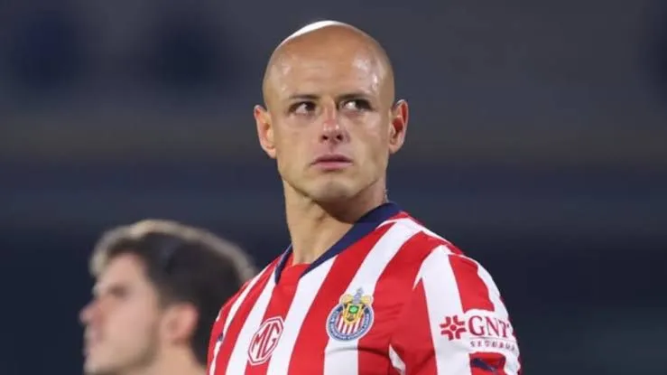 “Sí hay quien me aguante”: Chicharito presume nueva relación pese a críticas por machismo