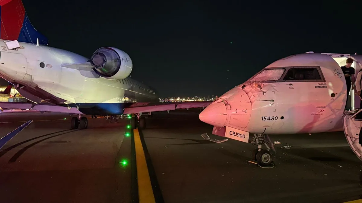 Dos aviones chocan en el aeropuerto LaGuardia de Nueva York; no se reportan heridos