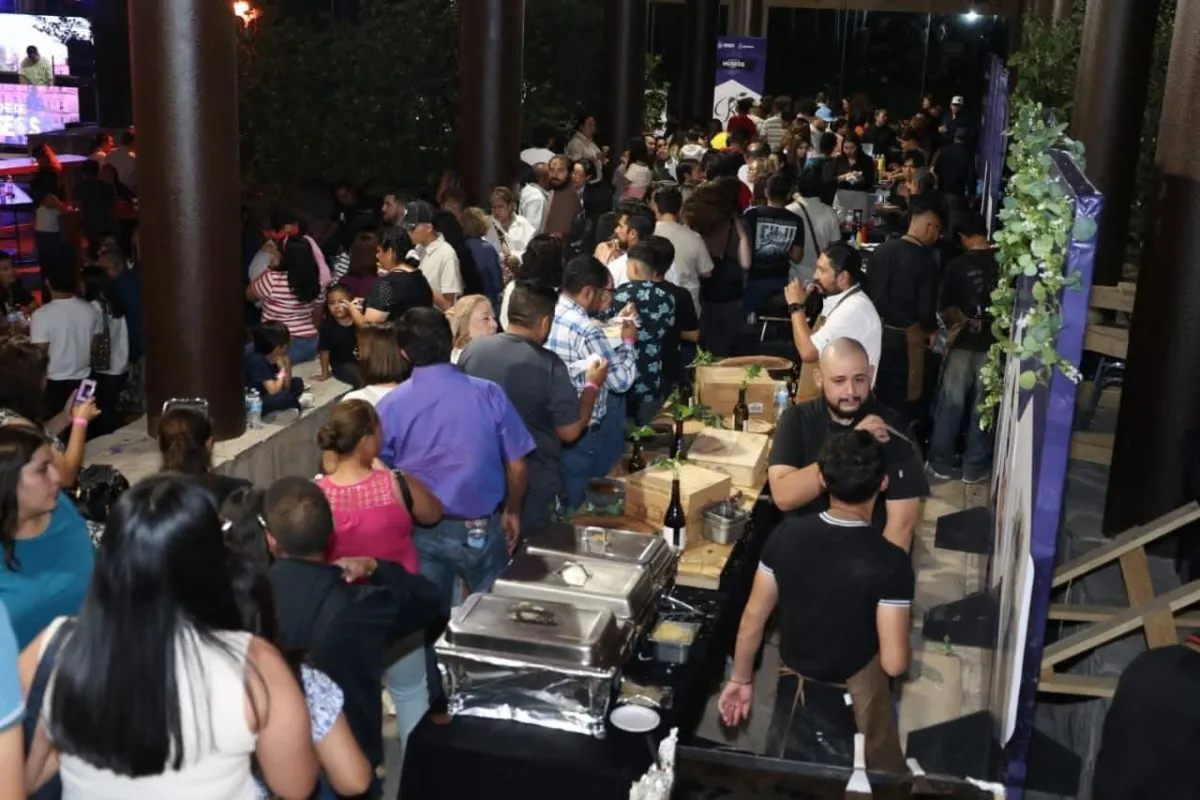 Cientos de familias disfrutan la séptima edición de Noche de Museos en Saltillo