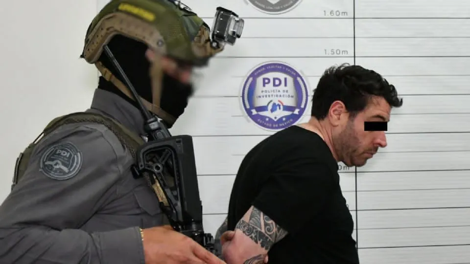 Trasladan al penal de Barrientos a detenidos por homicidio del tecladista de Camilo Séptimo y su familia