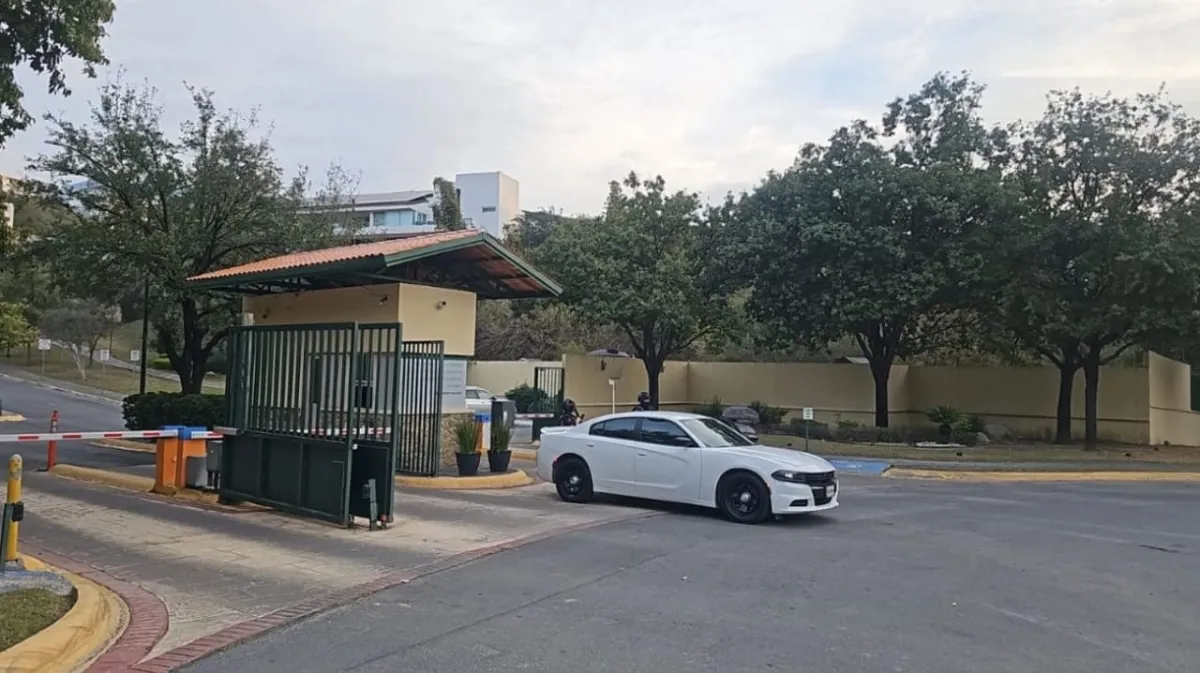 Operativo ministerial sacude zona residencial de Sierra Alta en Monterrey