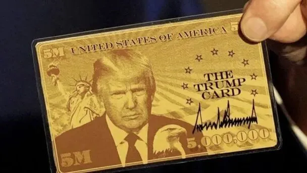 Deberán comprar la "Tarjeta Trump" Migrantes que quieran Permisos de Residencia en EU