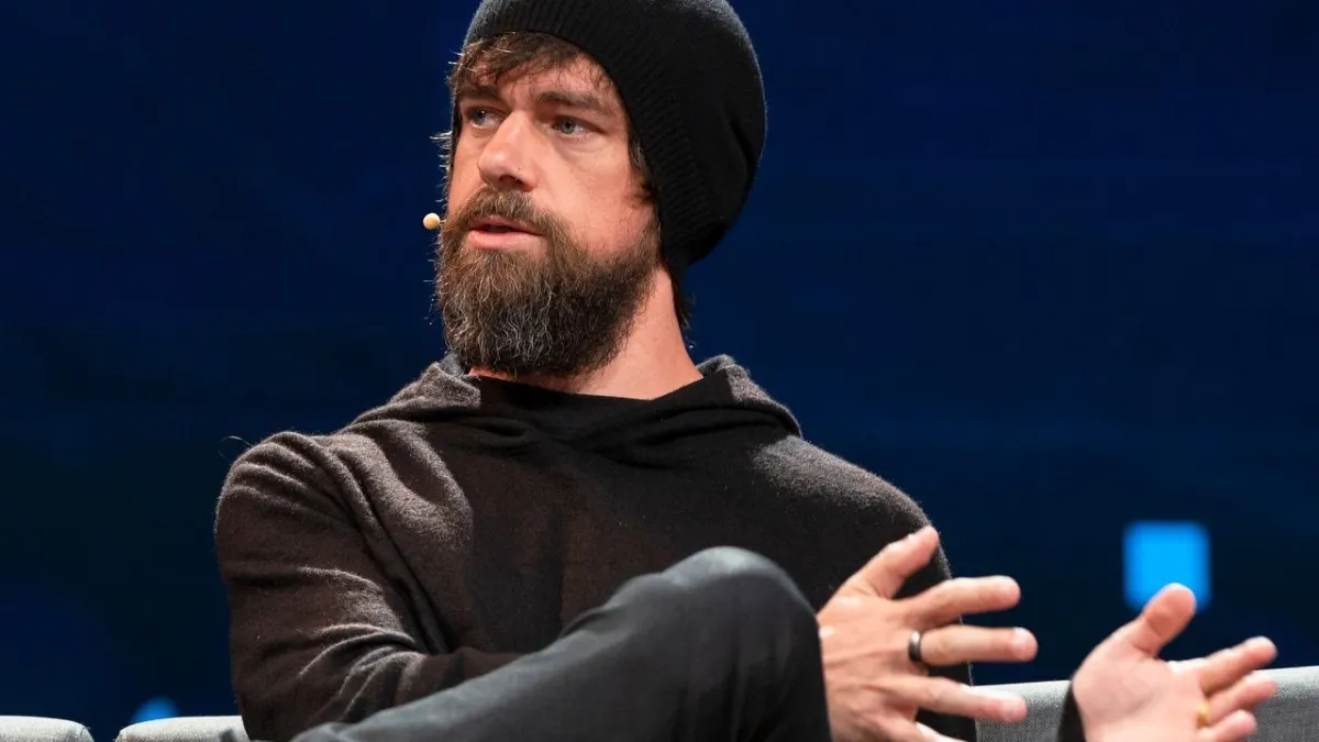 Jack Dorsey lanza Bitchat: la app de mensajería que funciona sin internet