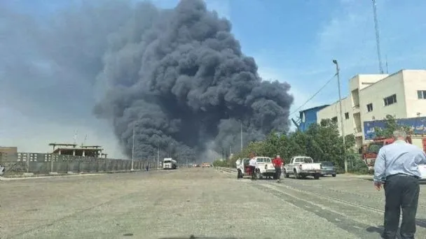 Irán señala “negligencia" tras explosión en un puerto que dejó al menos 70 muertos y mil heridos