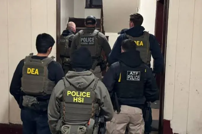 Trump anuncia megaoperativo migratorio: ICE intensifica redadas en tres grandes ciudades