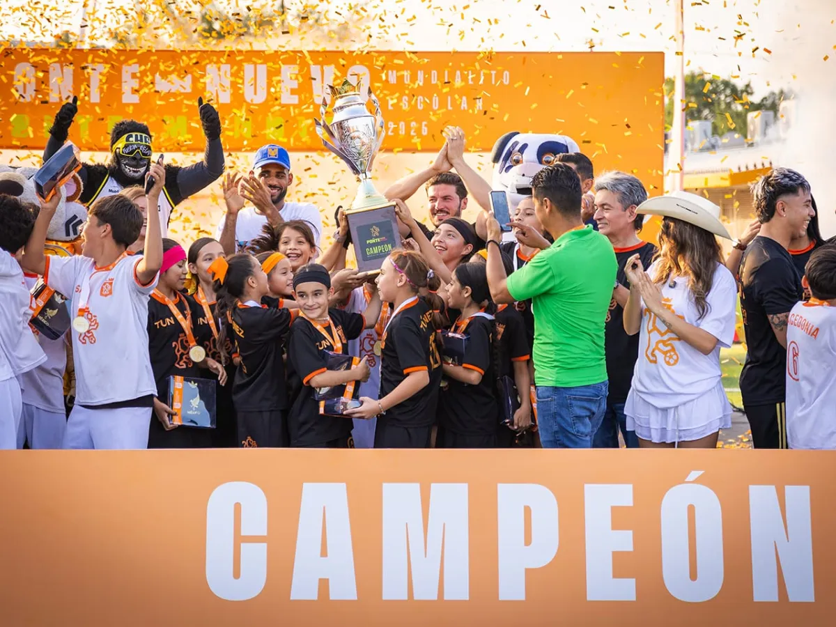 Con futbolistas, influencers y ambiente mundialista celebran el cierre de “Ponte Nuevo, Ponte Mundial”