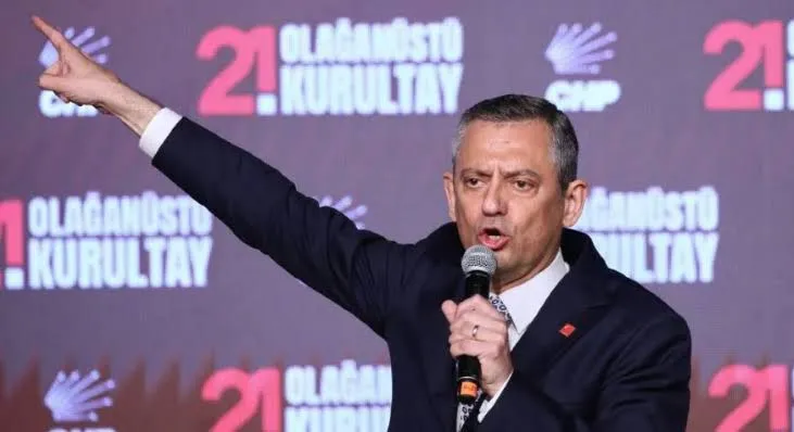 Arrestan a más de 100 funcionarios del partido opositor en Turquía por presunta corrupción