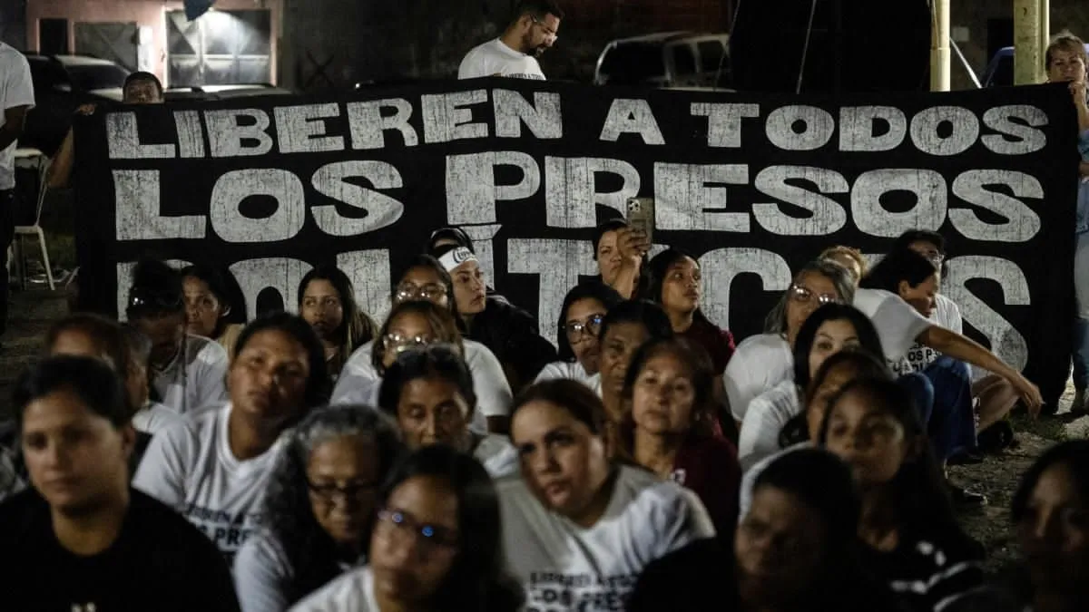 Huelga de hambre de familiares reaviva presión por presos políticos en Venezuela