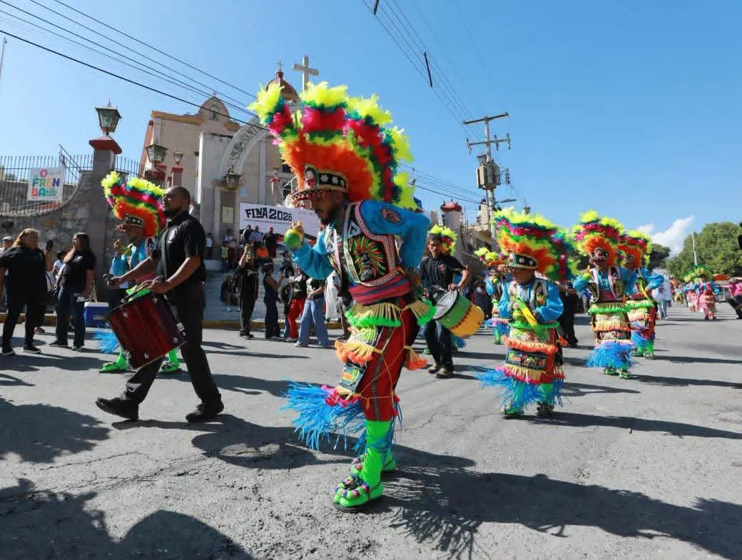 Más de mil 400 danzantes llenan de tradición las calles de Saltillo en la Matlachinada 2026