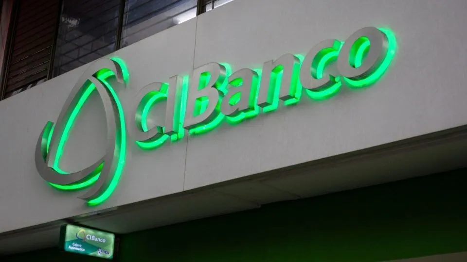 Visa suspende operaciones internacionales con tarjetas de CI Banco tras señalamientos por lavado de dinero
