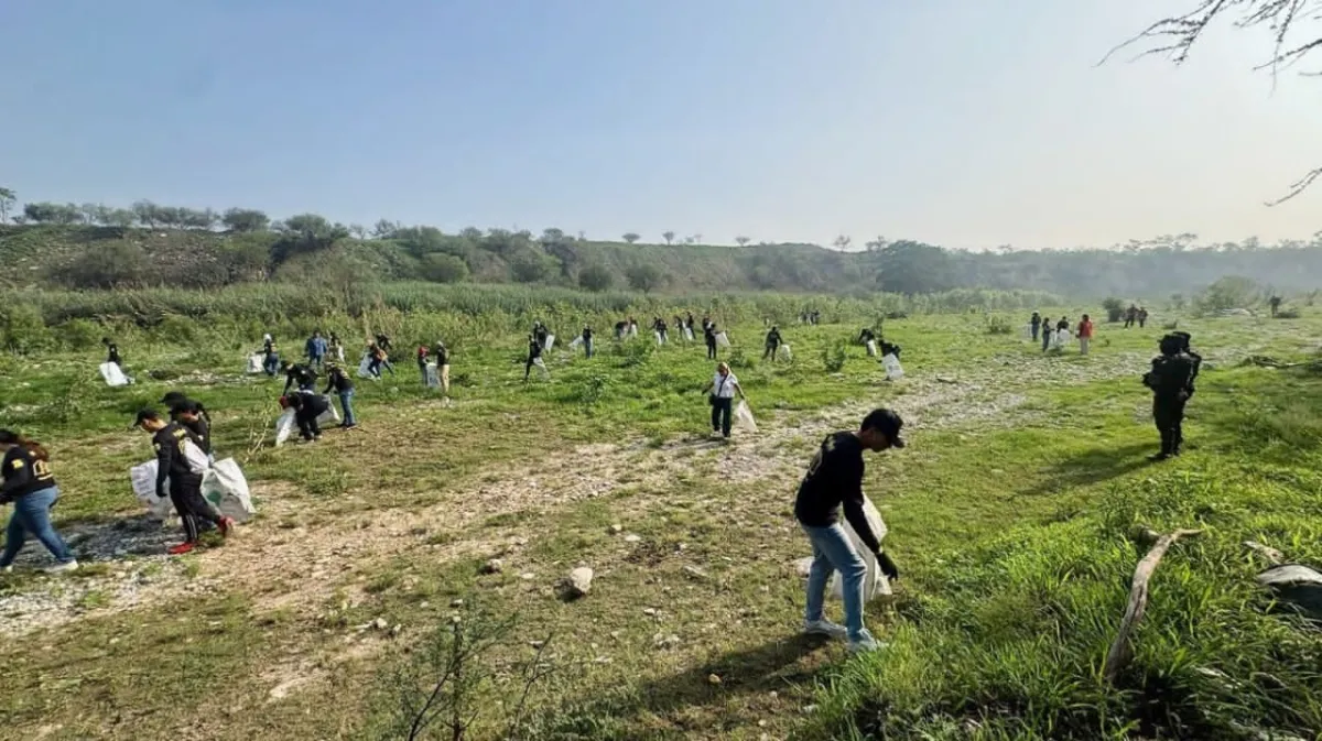 Río Santa Catarina recupera su entorno con retiro de 70 toneladas de residuos