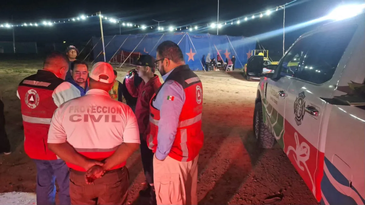 Gradas de circo colapsan en Arteaga; 5 personas resultan heridas
