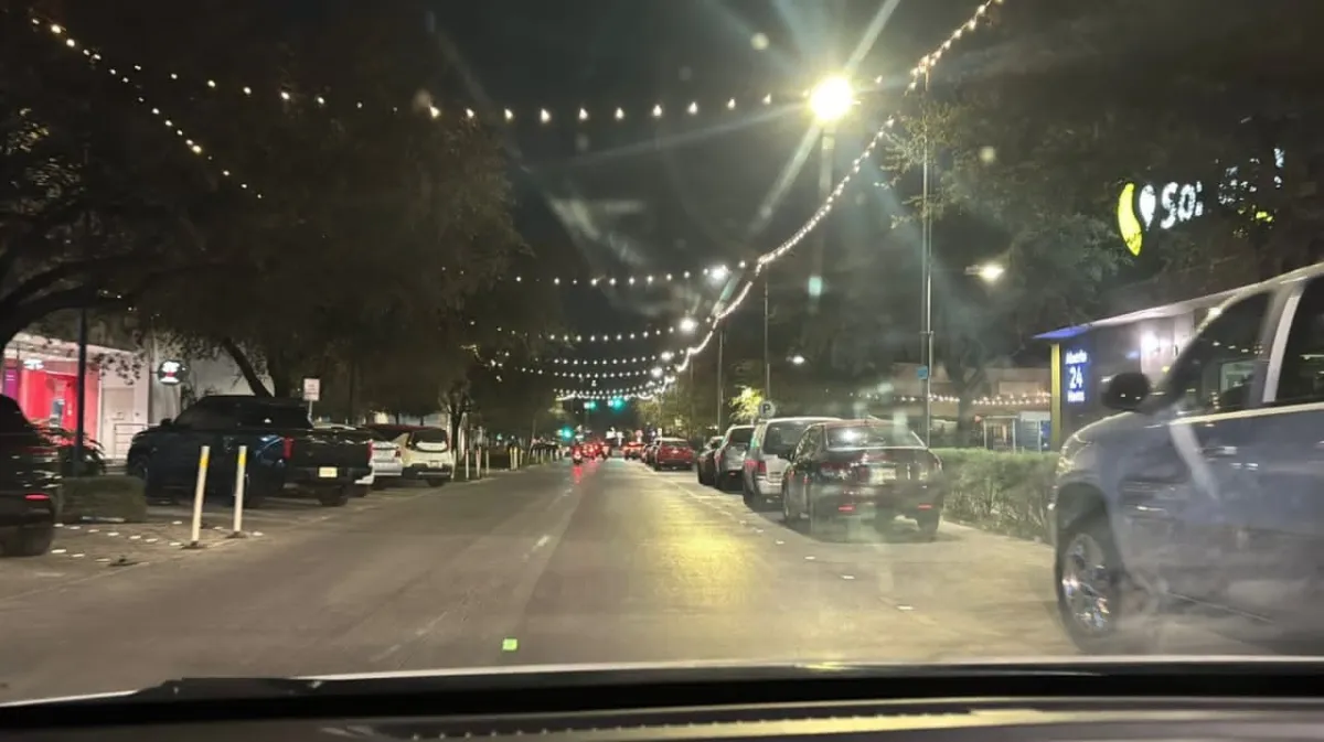 Aseguran presuntos artefactos incendiarios en plaza de Centrito Valle