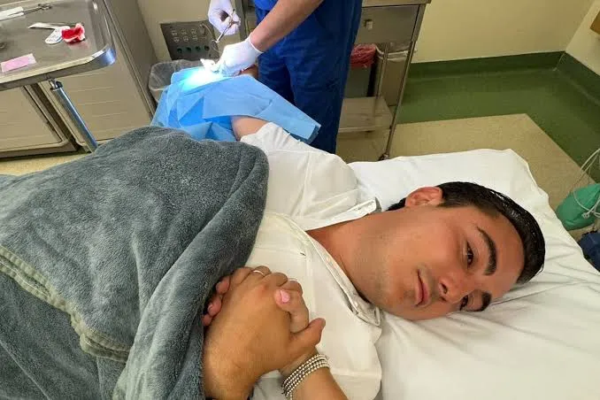 Alcalde de García sufre lesión tras interacción con león rescatado