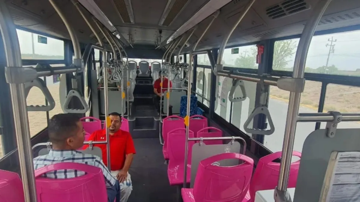 Divididos los regios ante el uso del transporte público pese a mejoras rumbo al 2026