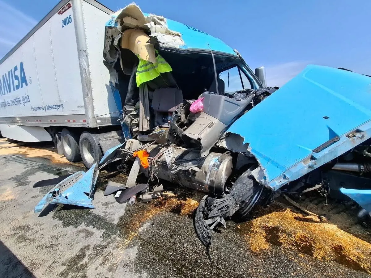 Accidente entre tráileres provoca congestionamiento en la Saltillo–Monterrey