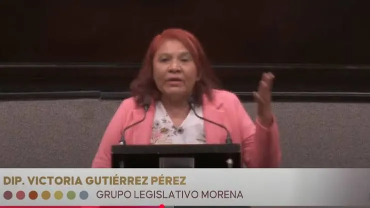 Diputada morenista dice que en Veracruz ya se construyó una nave para ir a Marte y pide llevar café