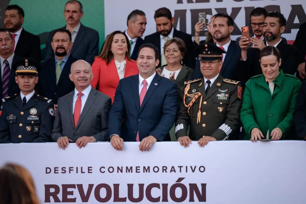 Saltillo conmemora el 115° aniversario de la Revolución Mexicana con desfile cívico-deportivo