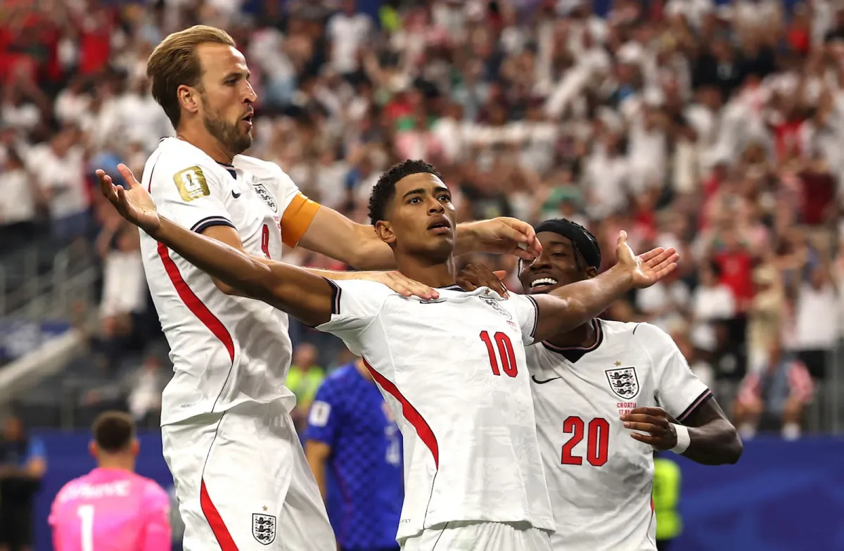 Inglaterra vence 4-2 a Croacia y arranca como líder del Grupo L