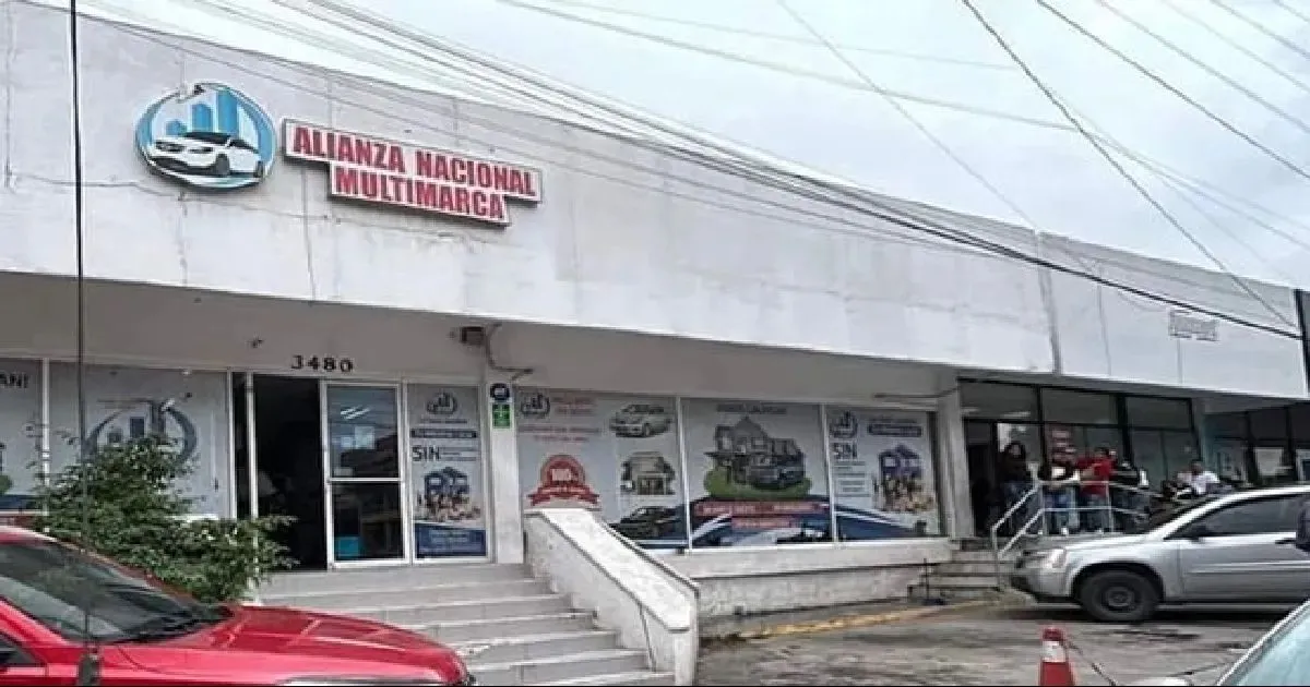 Huye Financiera con Patrimonio de Saltillenses; abandonan oficina tras prometer acuerdo