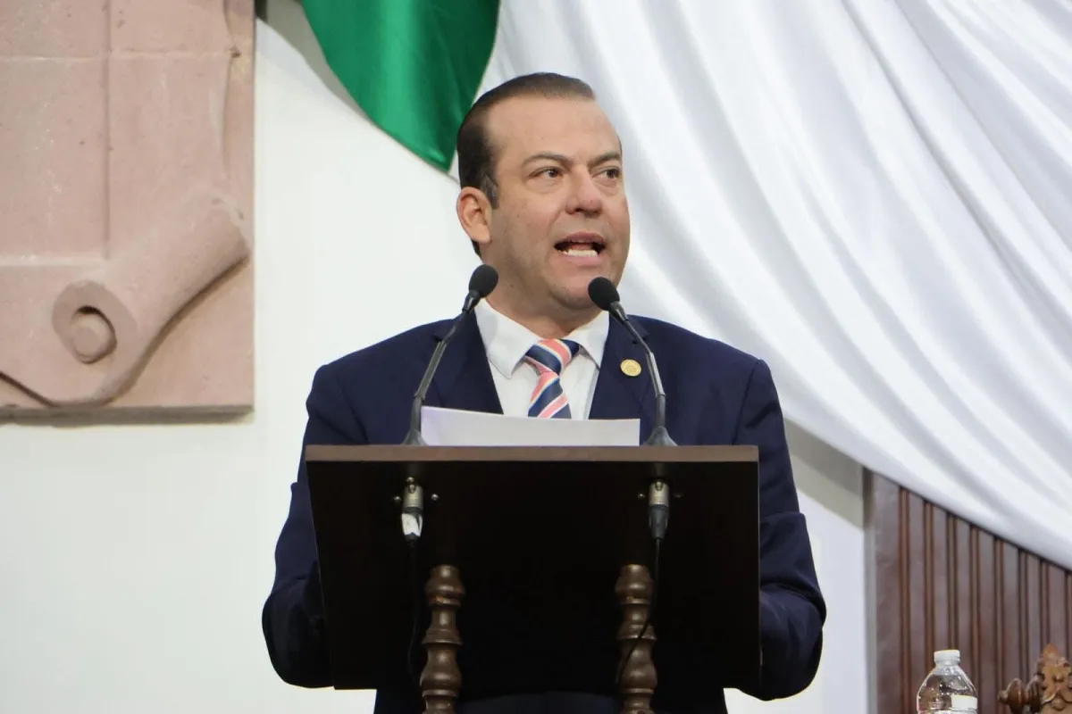 Congreso de Coahuila exige a Ferromex reabrir paso peatonal clausurado en Torreón