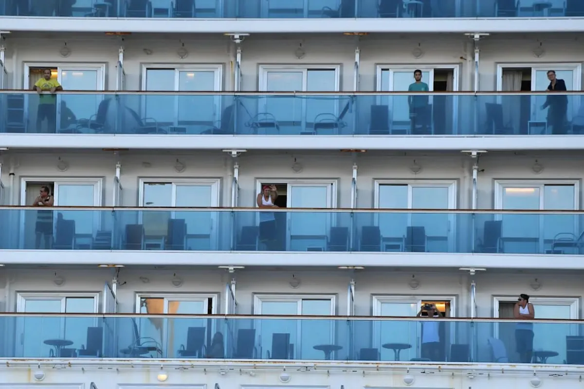 Mujer muere al caer de balcón en crucero rumbo a México; autoridades de California abren investigación