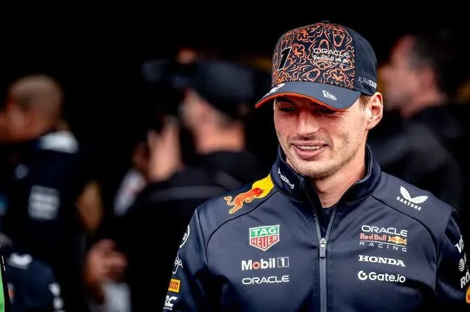 Max Verstappen confirma que se queda con Red Bull en 2026