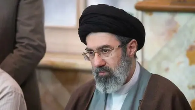 Hijo del ayatolá Jamenei asume liderazgo supremo de Irán tras la muerte de su padre