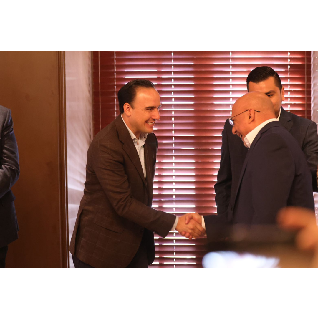 MANOLO INICIA GIRA RUMBO A SU PRIMER INFORME