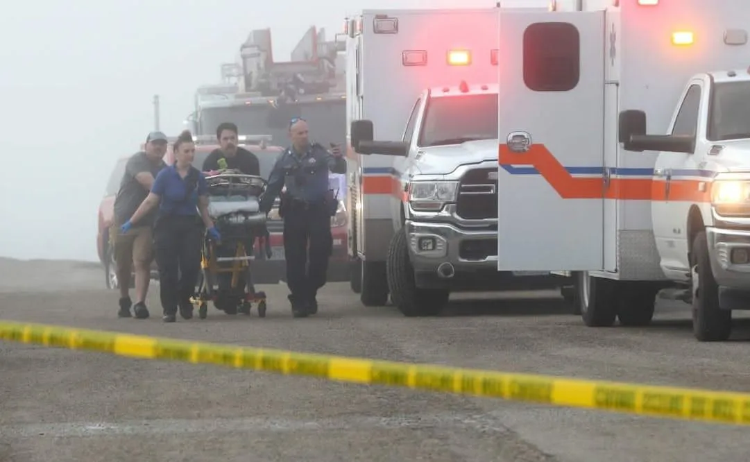 Suman cinco muertos tras accidente de aeronave de la Marina mexicana en Texas; continúa búsqueda de un tripulante