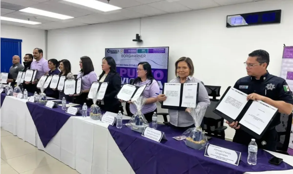 Román Cepeda impulsa protección a mujeres con Punto Violeta en empresa de Torreón