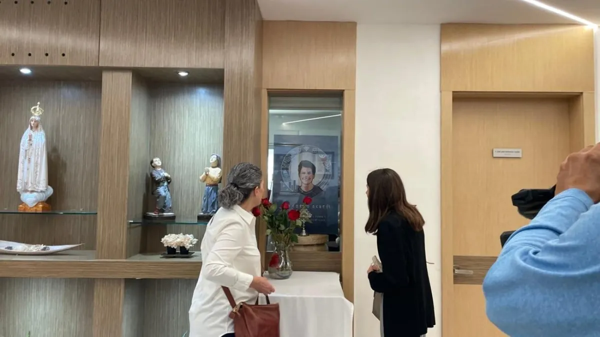 San Pedro recibe la reliquia de San Carlo Acutis, el primer santo millennial