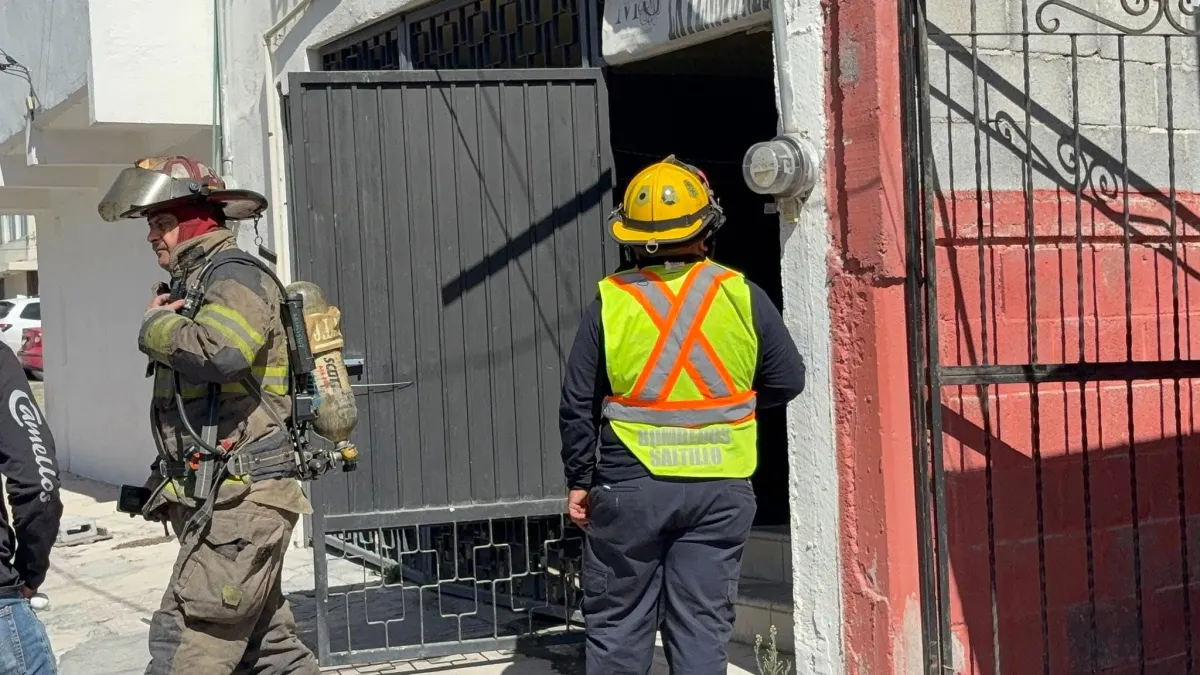 Flamazo en vivienda de Saltillo deja mujer lesionada