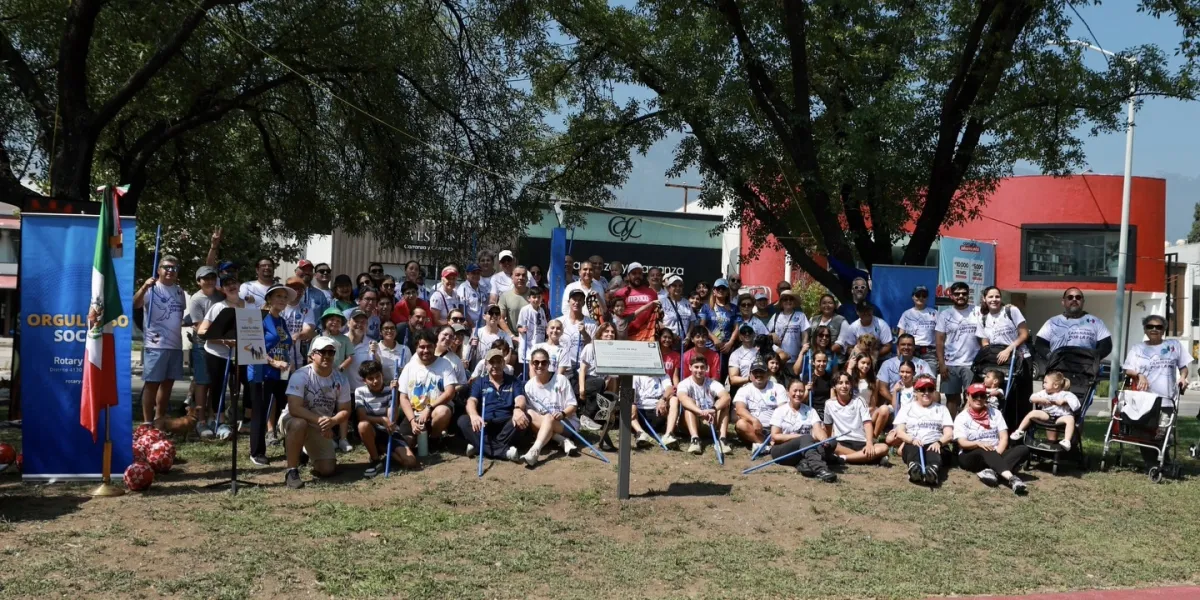 San Pedro instala Poste de Paz como símbolo de compromiso con la convivencia y armonía social