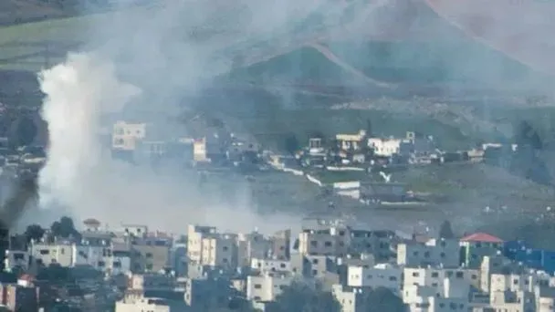 Israel bombardea campamentos de Hezbolá en Líbano y defiende acciones pese a alto el fuego