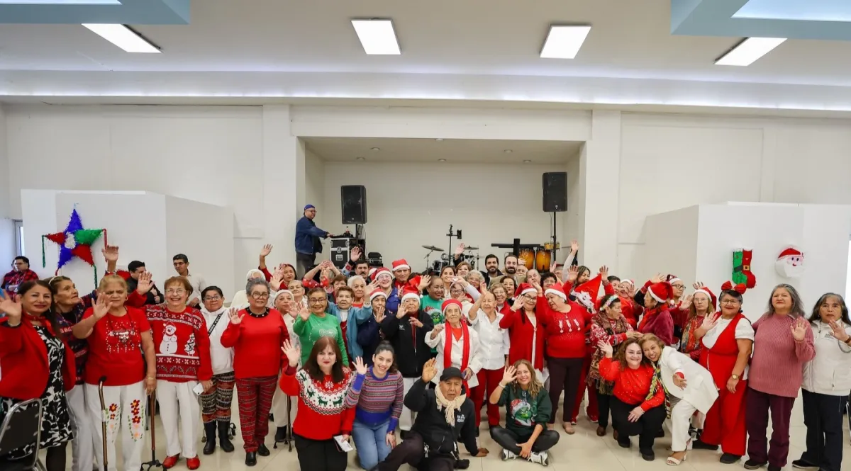 DIF San Pedro celebra Posada y Festival Navideño con personas adultas mayores