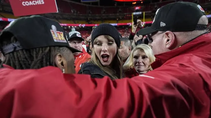 Comisionado de la NFL abre la puerta a Taylor Swift en el medio tiempo del Super Bowl LX
