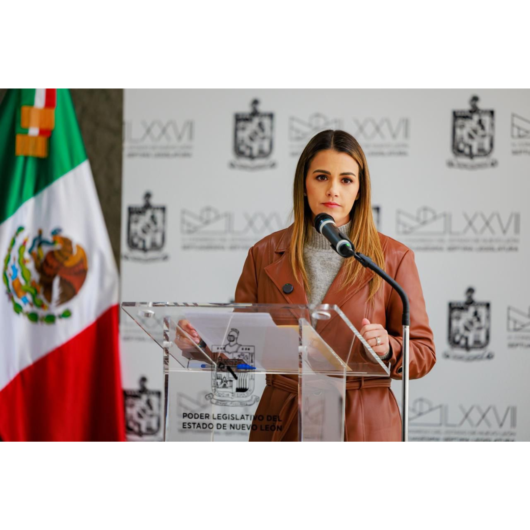 Lorena de la Garza denuncia nuevos intentos de Samuel García por violar la división de poderes