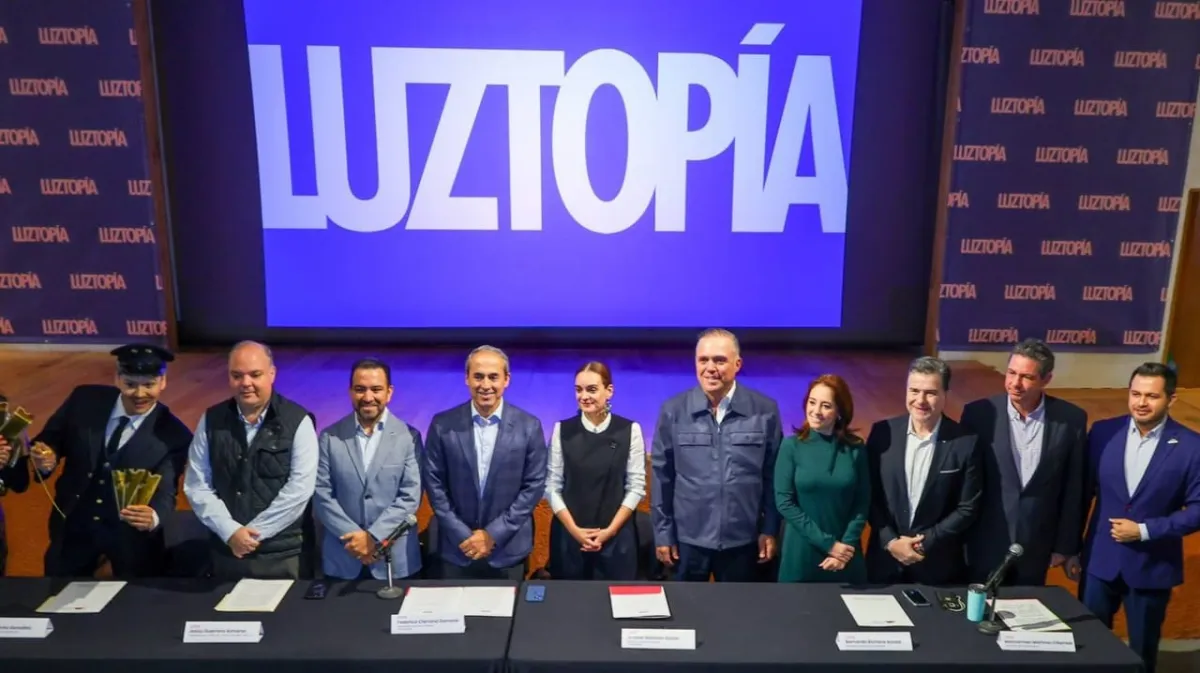 Luztopía 2025 regresa a Fundidora con una travesía mágica en el ‘Expreso Polo Norte’