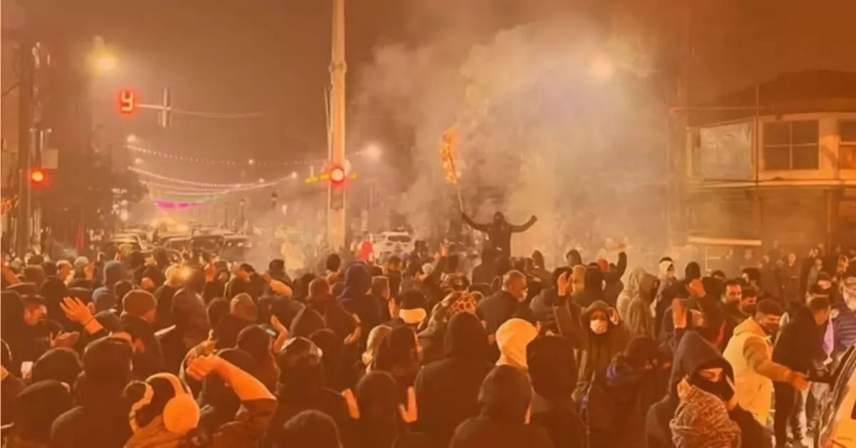 “Salgan de Irán de inmediato”: EE. UU. pide a sus ciudadanos evacuar ante disturbios