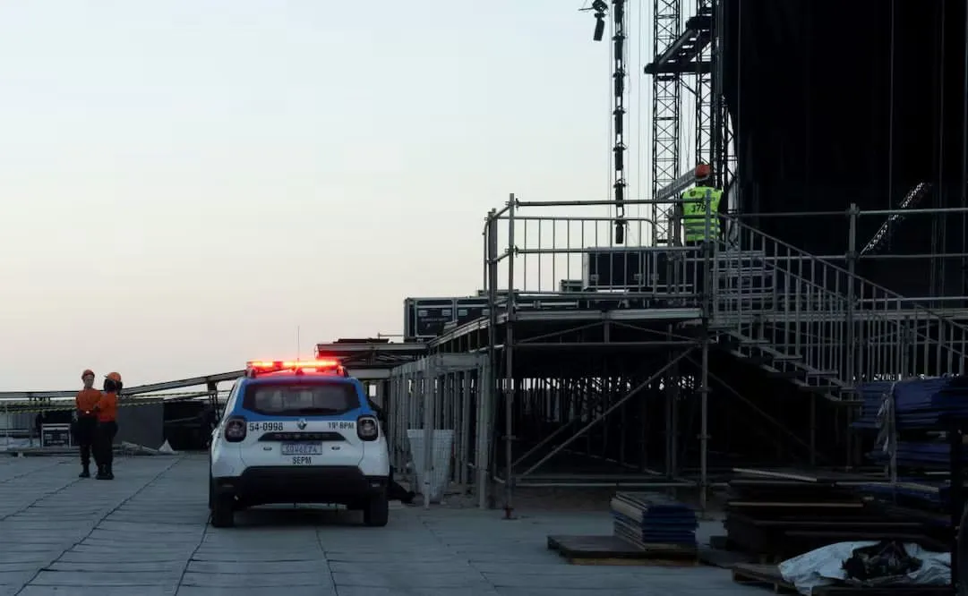 Muere trabajador de 28 años durante montaje del concierto de Shakira en Río de Janeiro; investigan colapso de estructura previo a evento masivo en Copacabana