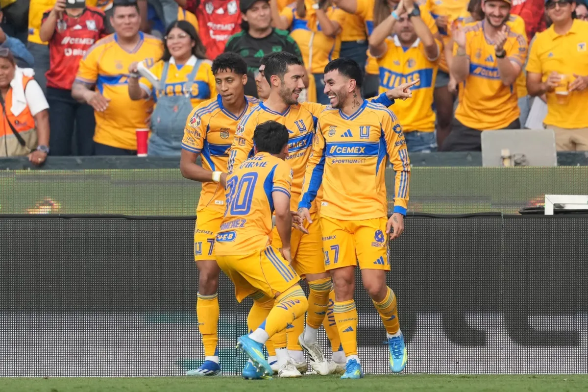 Tigres golea al Mazatlán, lo despide de la Liga MX y avanza a Liguilla