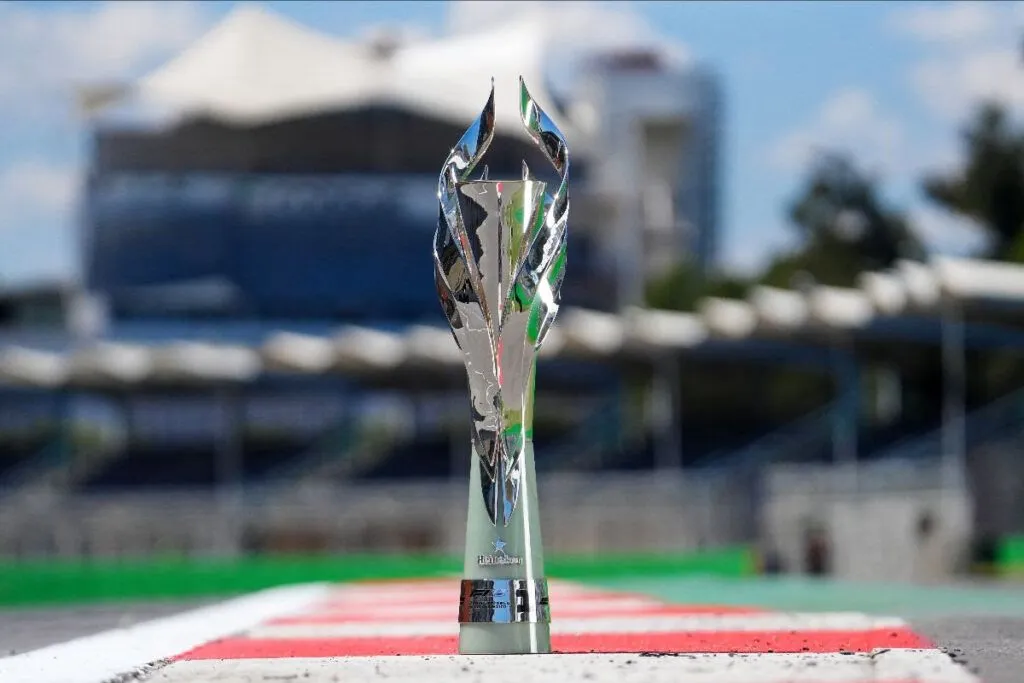 GP de México tendrá un trofeo especial por su décimo aniversario en Fórmula 1